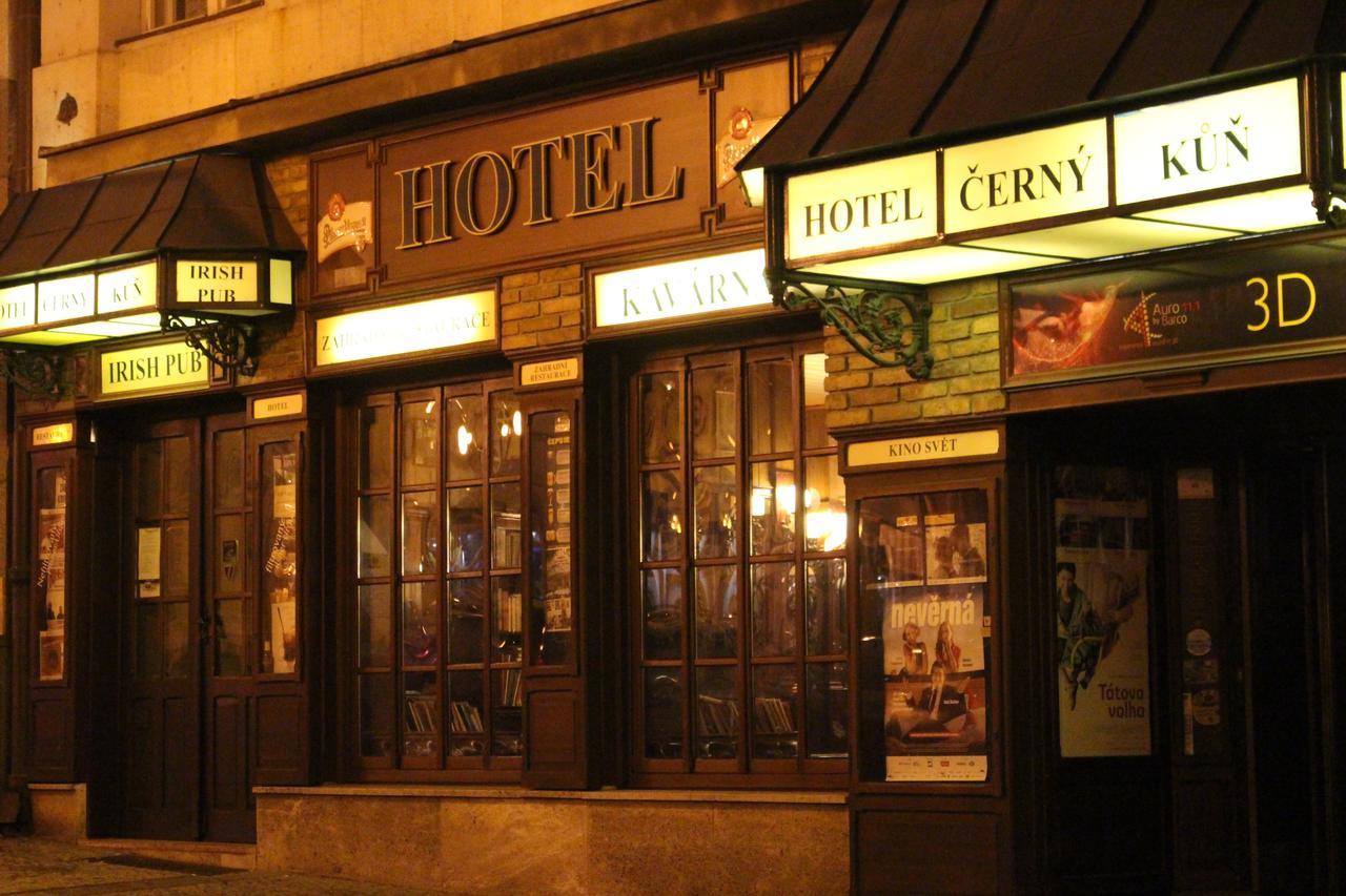Hotel Cerny Kun لوني المظهر الخارجي الصورة